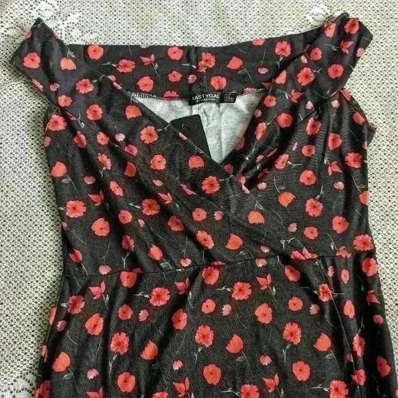 Floral Maxi Off Shoulder Dress NWT - Picture 4 of 5